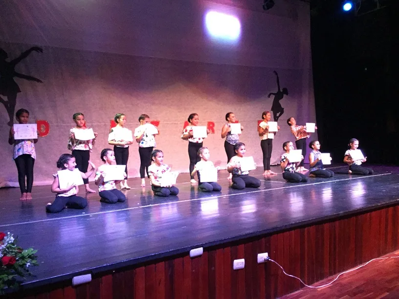 Actividad artística de estudiantes